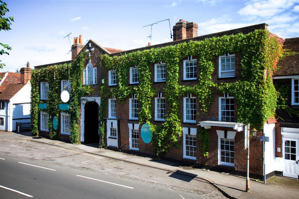 The Talbot Inn Woking Exterior foto